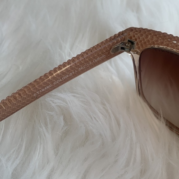 📌Esprit Blush Sunglasses 🕶 - Picture 4 of 6